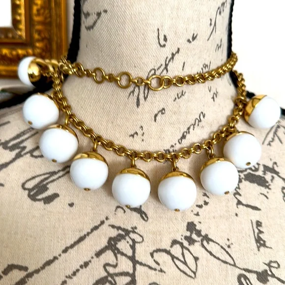 Jcrew white balls and gold tone charm 26” with 4” extension stunning necklace - Picture 8 of 13